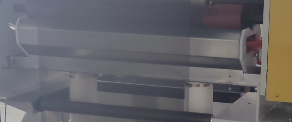 薄膜電暈處理機